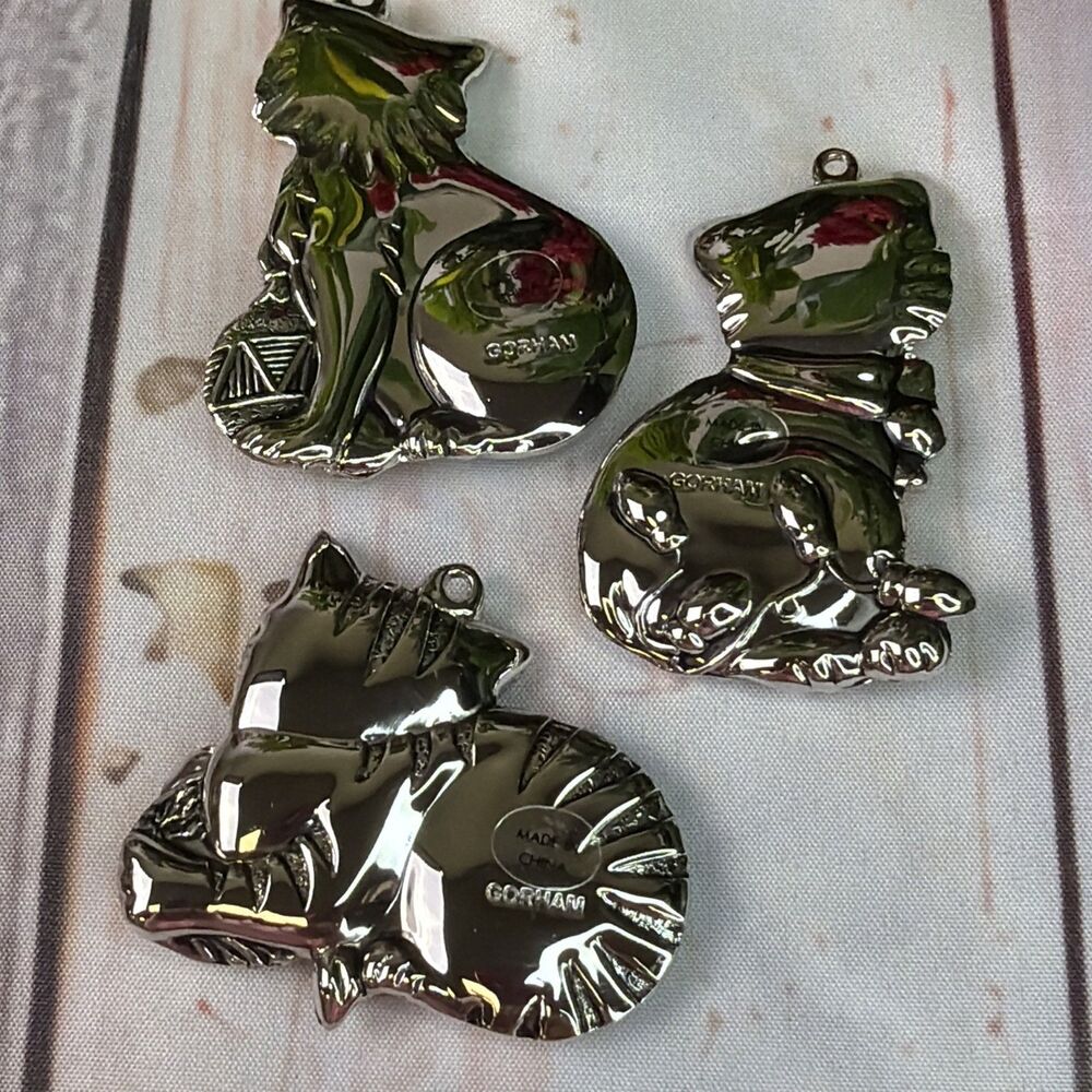 Gorham Silverplate Cat Ornaments, Set of 3, Yarn Fish Wreath Christmas Decor - Picture 5 of 16